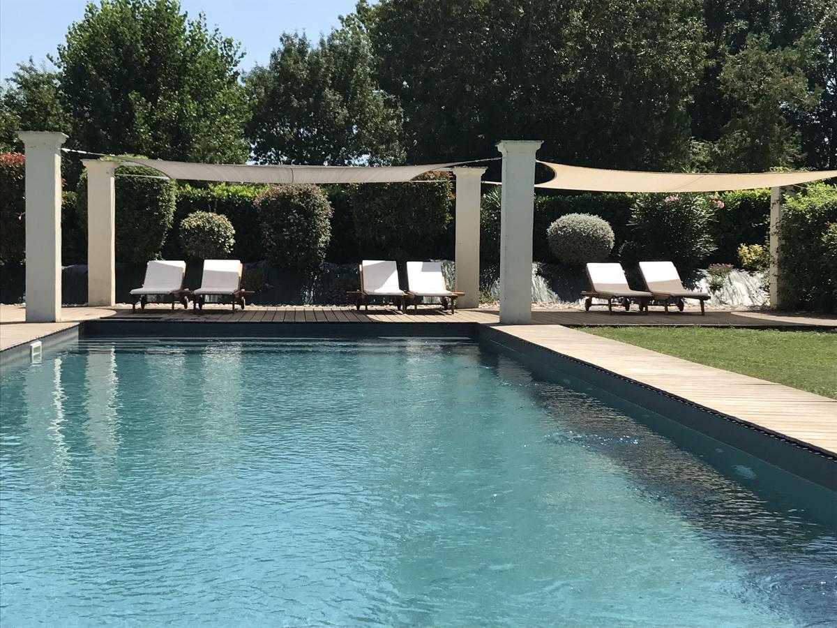 Le Pavillon Du Chateau, Hotel & Spa 勒韦 外观 照片